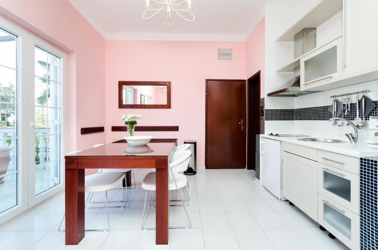 Apartments Sinisa Malinska Exterior photo